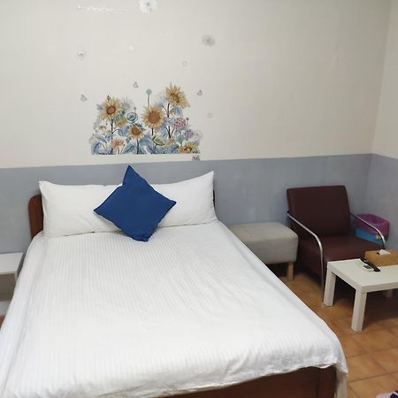 Papa Bear'S Guesthouse Đài Trung Phòng bức ảnh