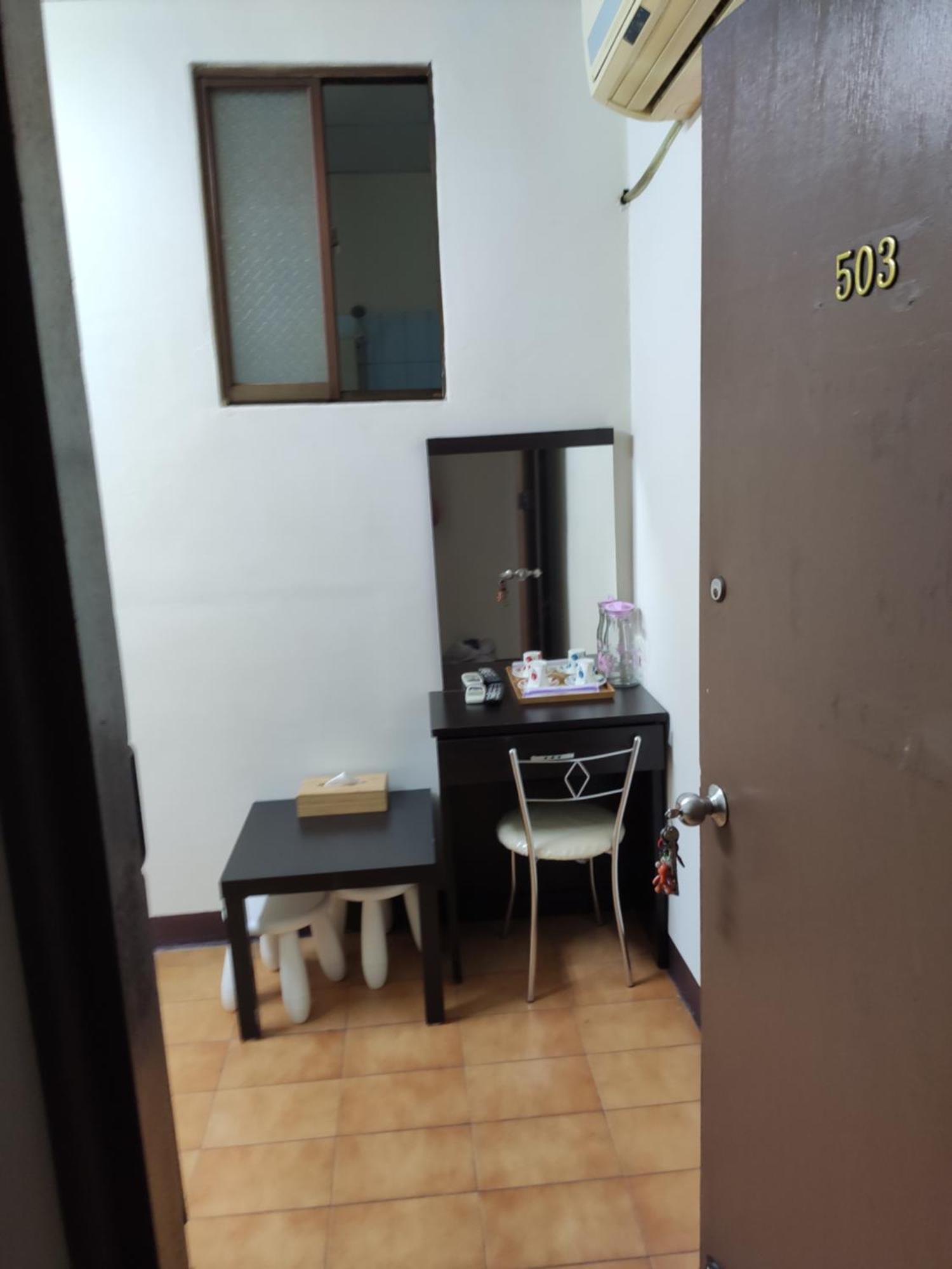 Papa Bear'S Guesthouse Đài Trung Phòng bức ảnh